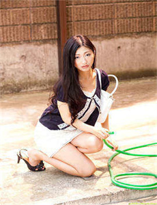 《国产美女被爽到高潮免费A片小说》